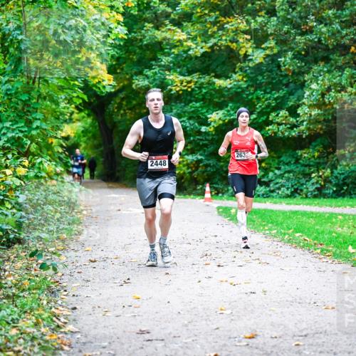 12.10.2025 - Bramfelder Halbmarathon 2025 Dr. Thomas Lammeyer http://msf.ph/oto/9344636 12.10.2025 10:11:27 Laufen 2448, 263 meine-sportfotos.de