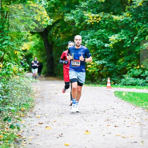 12.10.2025 - Bramfelder Halbmarathon 2025 Dr. Thomas Lammeyer http://msf.ph/oto/9344670 12.10.2025 10:11:35 Laufen 2100, 2025, 2770 meine-sportfotos.de