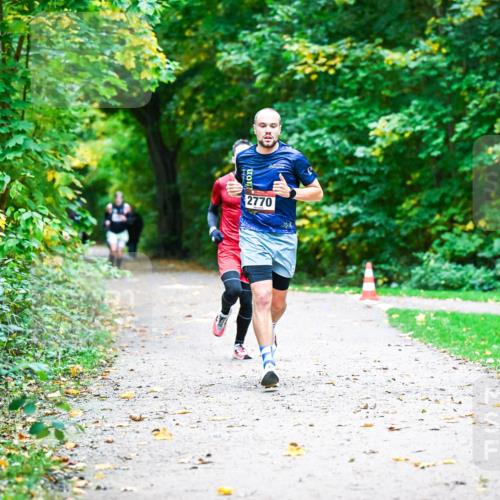 12.10.2025 - Bramfelder Halbmarathon 2025 Dr. Thomas Lammeyer http://msf.ph/oto/9344671 12.10.2025 10:11:35 Laufen 2770 meine-sportfotos.de