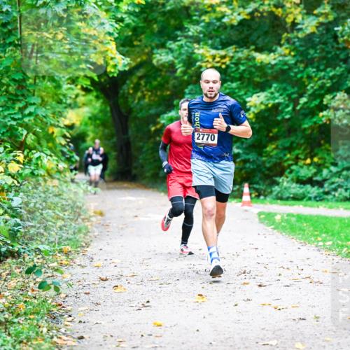 12.10.2025 - Bramfelder Halbmarathon 2025 Dr. Thomas Lammeyer http://msf.ph/oto/9344676 12.10.2025 10:11:36 Laufen 2770 meine-sportfotos.de