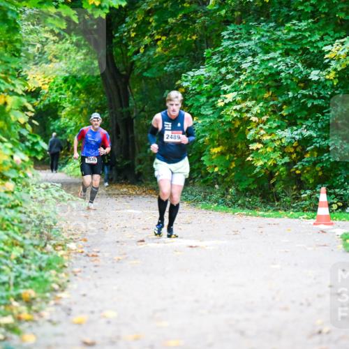 12.10.2025 - Bramfelder Halbmarathon 2025 Dr. Thomas Lammeyer http://msf.ph/oto/9344689 12.10.2025 10:11:40 Laufen 2545, 2489 meine-sportfotos.de