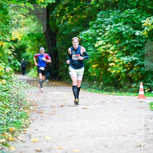 12.10.2025 - Bramfelder Halbmarathon 2025 Dr. Thomas Lammeyer http://msf.ph/oto/9344690 12.10.2025 10:11:40 Laufen 2489 meine-sportfotos.de