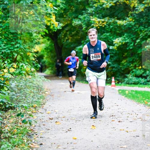 12.10.2025 - Bramfelder Halbmarathon 2025 Dr. Thomas Lammeyer http://msf.ph/oto/9344718 12.10.2025 10:11:44 Laufen 2489 meine-sportfotos.de