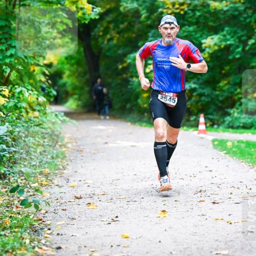 12.10.2025 - Bramfelder Halbmarathon 2025 Dr. Thomas Lammeyer http://msf.ph/oto/9344731 12.10.2025 10:11:47 Laufen 2545 meine-sportfotos.de
