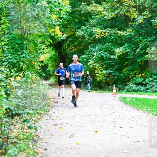 12.10.2025 - Bramfelder Halbmarathon 2025 Dr. Thomas Lammeyer http://msf.ph/oto/9344742 12.10.2025 10:12:00 Laufen 2894, 2999 meine-sportfotos.de
