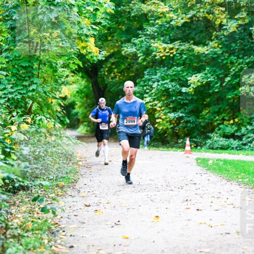 12.10.2025 - Bramfelder Halbmarathon 2025 Dr. Thomas Lammeyer http://msf.ph/oto/9344747 12.10.2025 10:12:00 Laufen 2894, 2999 meine-sportfotos.de