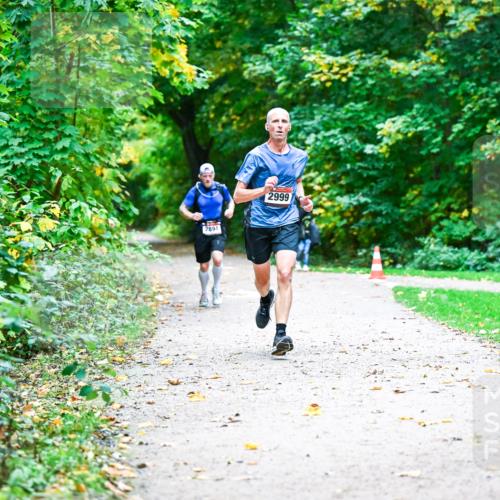 12.10.2025 - Bramfelder Halbmarathon 2025 Dr. Thomas Lammeyer http://msf.ph/oto/9344751 12.10.2025 10:12:01 Laufen 2894, 2999 meine-sportfotos.de