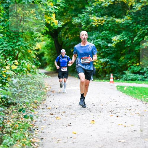 12.10.2025 - Bramfelder Halbmarathon 2025 Dr. Thomas Lammeyer http://msf.ph/oto/9344753 12.10.2025 10:12:01 Laufen 2894, 2999 meine-sportfotos.de