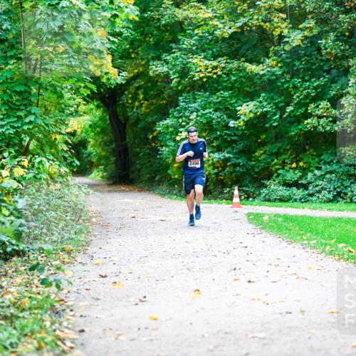 12.10.2025 - Bramfelder Halbmarathon 2025 Dr. Thomas Lammeyer http://msf.ph/oto/9344769 12.10.2025 10:12:24 Laufen 2496 meine-sportfotos.de