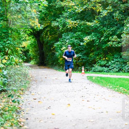 12.10.2025 - Bramfelder Halbmarathon 2025 Dr. Thomas Lammeyer http://msf.ph/oto/9344771 12.10.2025 10:12:24 Laufen 2496 meine-sportfotos.de