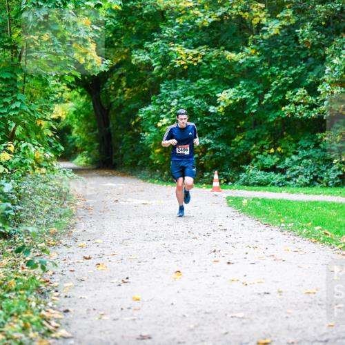 12.10.2025 - Bramfelder Halbmarathon 2025 Dr. Thomas Lammeyer http://msf.ph/oto/9344774 12.10.2025 10:12:25 Laufen 2496 meine-sportfotos.de