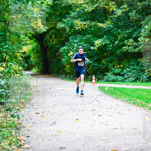 12.10.2025 - Bramfelder Halbmarathon 2025 Dr. Thomas Lammeyer http://msf.ph/oto/9344775 12.10.2025 10:12:25 Laufen 2496 meine-sportfotos.de