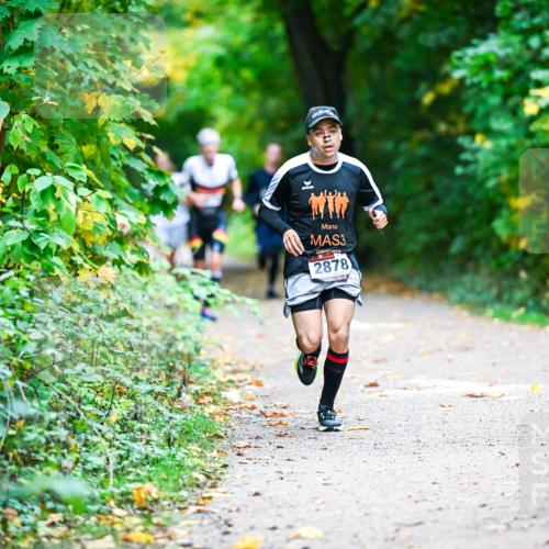 12.10.2025 - Bramfelder Halbmarathon 2025 Dr. Thomas Lammeyer http://msf.ph/oto/9344819 12.10.2025 10:12:39 Laufen 3, 2878 meine-sportfotos.de