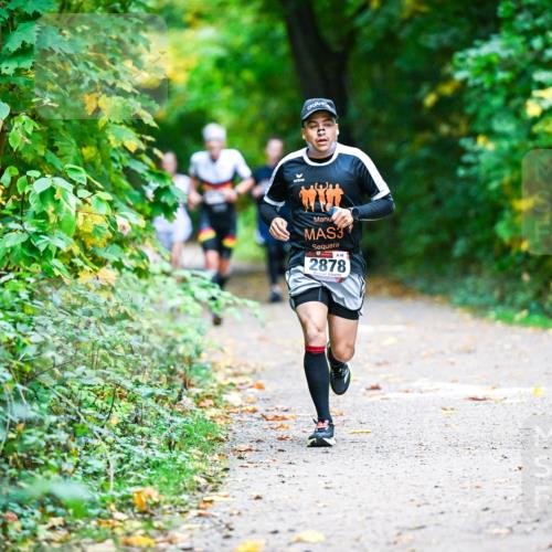 12.10.2025 - Bramfelder Halbmarathon 2025 Dr. Thomas Lammeyer http://msf.ph/oto/9344821 12.10.2025 10:12:39 Laufen 3, 46, 2878 meine-sportfotos.de