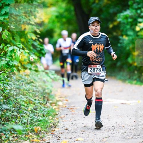 12.10.2025 - Bramfelder Halbmarathon 2025 Dr. Thomas Lammeyer http://msf.ph/oto/9344828 12.10.2025 10:12:40 Laufen 3, 46, 2878 meine-sportfotos.de