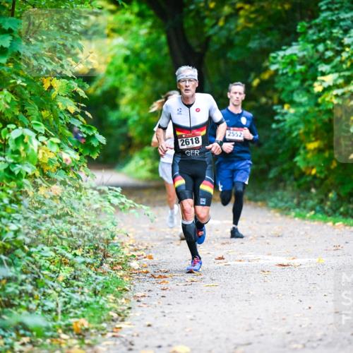 12.10.2025 - Bramfelder Halbmarathon 2025 Dr. Thomas Lammeyer http://msf.ph/oto/9344840 12.10.2025 10:12:44 Laufen 2618, 2552 meine-sportfotos.de