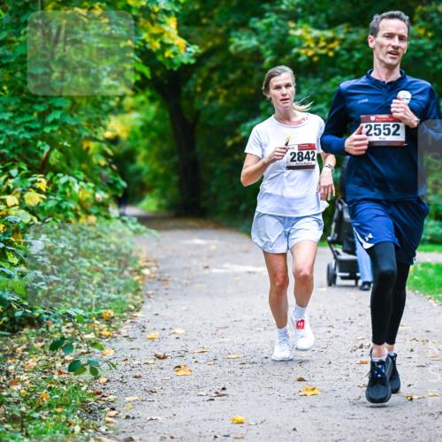 12.10.2025 - Bramfelder Halbmarathon 2025 Dr. Thomas Lammeyer http://msf.ph/oto/9344867 12.10.2025 10:12:50 Laufen 2842, 2552 meine-sportfotos.de