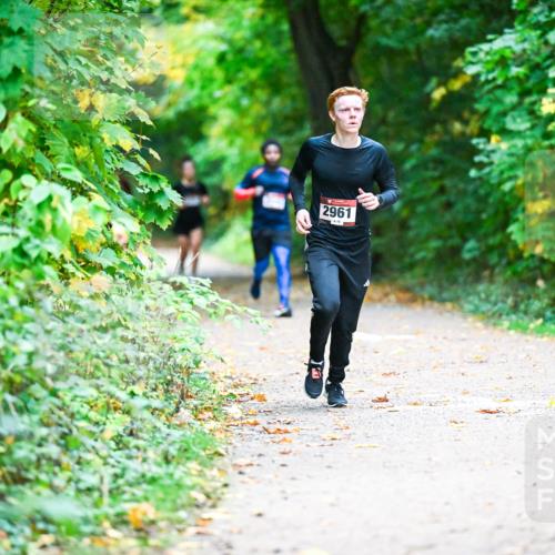 12.10.2025 - Bramfelder Halbmarathon 2025 Dr. Thomas Lammeyer http://msf.ph/oto/9344877 12.10.2025 10:12:57 Laufen 2961 meine-sportfotos.de