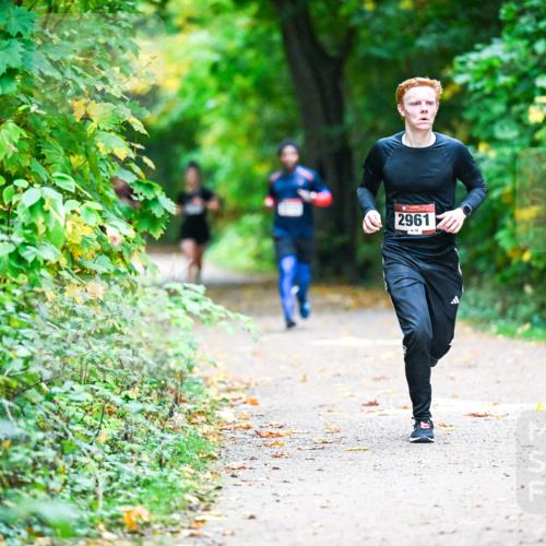 12.10.2025 - Bramfelder Halbmarathon 2025 Dr. Thomas Lammeyer http://msf.ph/oto/9344884 12.10.2025 10:12:58 Laufen 2961, 70 meine-sportfotos.de