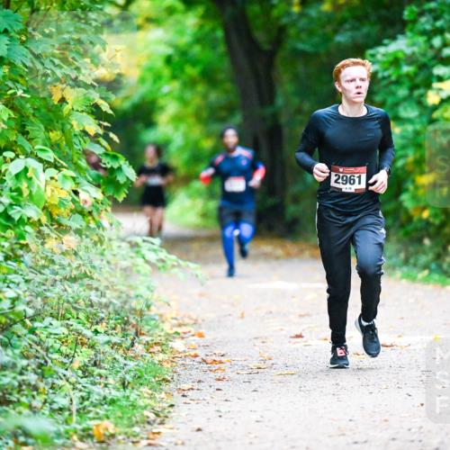 12.10.2025 - Bramfelder Halbmarathon 2025 Dr. Thomas Lammeyer http://msf.ph/oto/9344885 12.10.2025 10:12:58 Laufen 2961, 70 meine-sportfotos.de