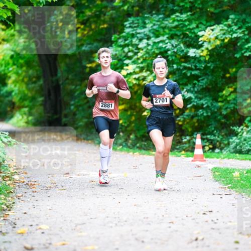 12.10.2025 - Bramfelder Halbmarathon 2025 Dr. Thomas Lammeyer http://msf.ph/oto/9344919 12.10.2025 10:13:08 Laufen 2881, 2701 meine-sportfotos.de