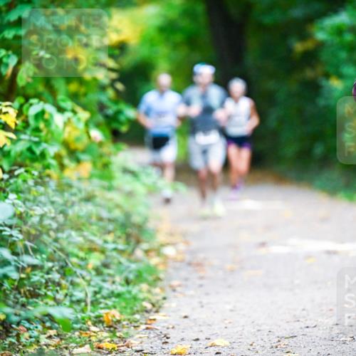 12.10.2025 - Bramfelder Halbmarathon 2025 Dr. Thomas Lammeyer http://msf.ph/oto/9344959 12.10.2025 10:13:25 Laufen 34, 2909 meine-sportfotos.de