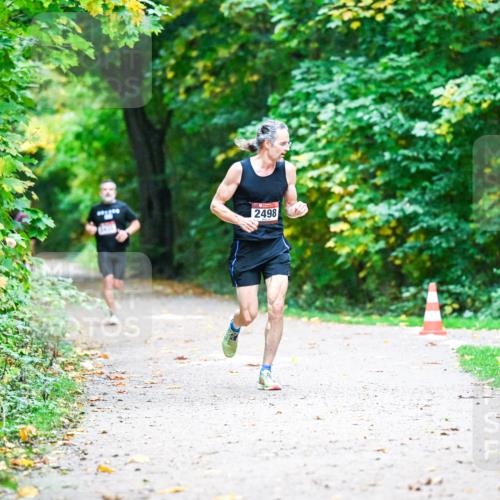 12.10.2025 - Bramfelder Halbmarathon 2025 Dr. Thomas Lammeyer http://msf.ph/oto/9345009 12.10.2025 10:13:39 Laufen 2498 meine-sportfotos.de