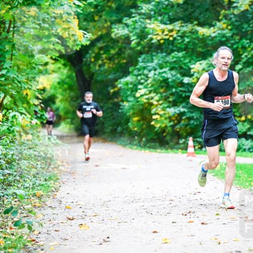 12.10.2025 - Bramfelder Halbmarathon 2025 Dr. Thomas Lammeyer http://msf.ph/oto/9345024 12.10.2025 10:13:41 Laufen 198 meine-sportfotos.de