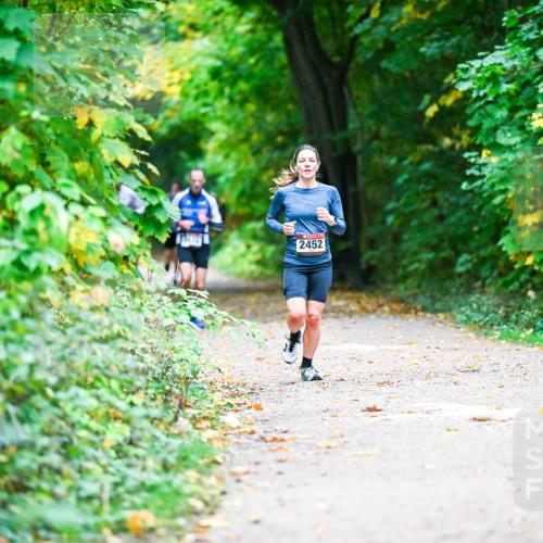 12.10.2025 - Bramfelder Halbmarathon 2025 Dr. Thomas Lammeyer http://msf.ph/oto/9345089 12.10.2025 10:14:16 Laufen 2452 meine-sportfotos.de