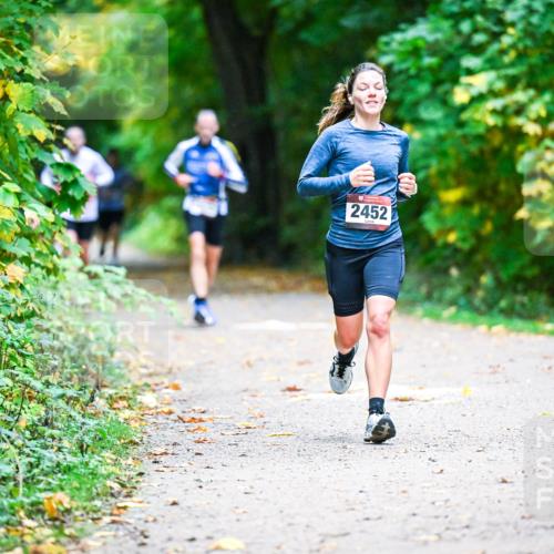 12.10.2025 - Bramfelder Halbmarathon 2025 Dr. Thomas Lammeyer http://msf.ph/oto/9345109 12.10.2025 10:14:19 Laufen 2452 meine-sportfotos.de
