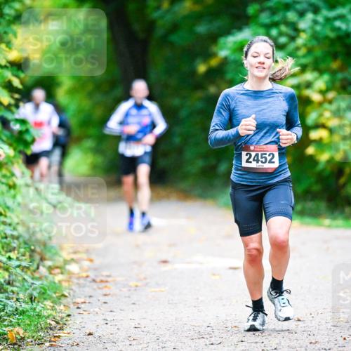 12.10.2025 - Bramfelder Halbmarathon 2025 Dr. Thomas Lammeyer http://msf.ph/oto/9345117 12.10.2025 10:14:20 Laufen 2452 meine-sportfotos.de