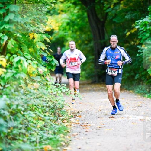 12.10.2025 - Bramfelder Halbmarathon 2025 Dr. Thomas Lammeyer http://msf.ph/oto/9345123 12.10.2025 10:14:22 Laufen 2755, 2672 meine-sportfotos.de