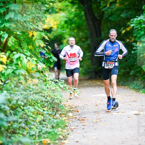 12.10.2025 - Bramfelder Halbmarathon 2025 Dr. Thomas Lammeyer http://msf.ph/oto/9345124 12.10.2025 10:14:22 Laufen 2755, 2672 meine-sportfotos.de