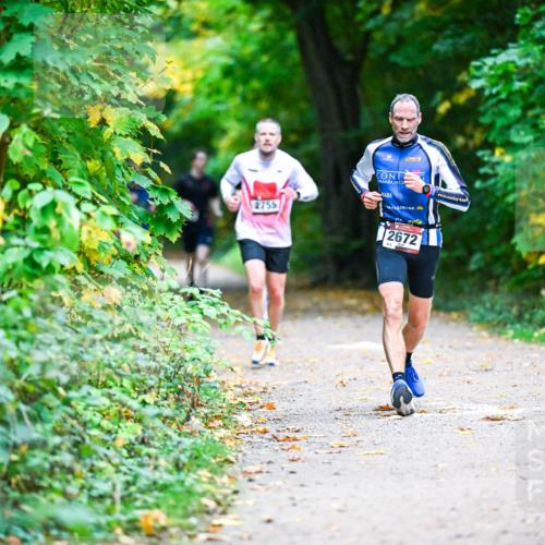 12.10.2025 - Bramfelder Halbmarathon 2025 Dr. Thomas Lammeyer http://msf.ph/oto/9345127 12.10.2025 10:14:22 Laufen 2755, 2672 meine-sportfotos.de