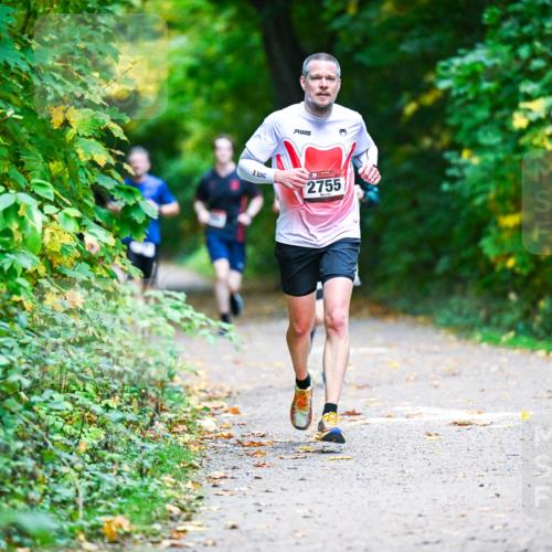 12.10.2025 - Bramfelder Halbmarathon 2025 Dr. Thomas Lammeyer http://msf.ph/oto/9345148 12.10.2025 10:14:26 Laufen 2755, 2672 meine-sportfotos.de