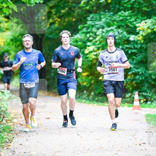 12.10.2025 - Bramfelder Halbmarathon 2025 Dr. Thomas Lammeyer http://msf.ph/oto/9345178 12.10.2025 10:14:33 Laufen 2990, 2708, 2561 meine-sportfotos.de