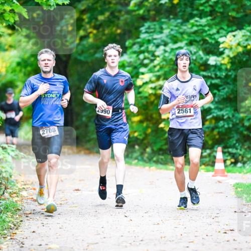 12.10.2025 - Bramfelder Halbmarathon 2025 Dr. Thomas Lammeyer http://msf.ph/oto/9345179 12.10.2025 10:14:33 Laufen 2990, 2561, 2708 meine-sportfotos.de