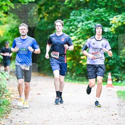 12.10.2025 - Bramfelder Halbmarathon 2025 Dr. Thomas Lammeyer http://msf.ph/oto/9345181 12.10.2025 10:14:33 Laufen 2990, 2708, 813, 561 meine-sportfotos.de