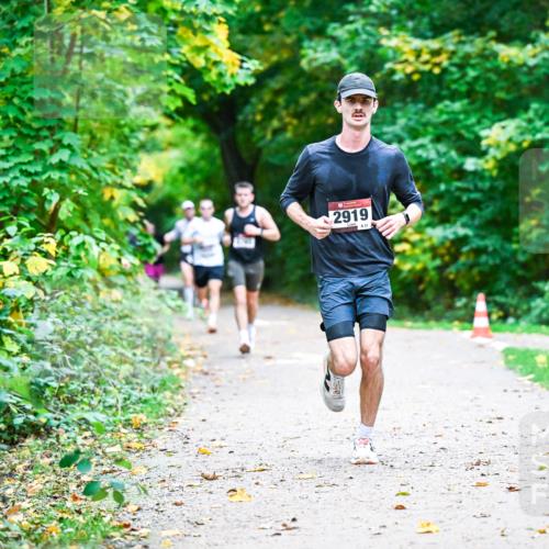 12.10.2025 - Bramfelder Halbmarathon 2025 Dr. Thomas Lammeyer http://msf.ph/oto/9345218 12.10.2025 10:14:42 Laufen 2919, 31 meine-sportfotos.de