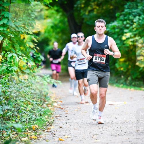 12.10.2025 - Bramfelder Halbmarathon 2025 Dr. Thomas Lammeyer http://msf.ph/oto/9345230 12.10.2025 10:14:44 Laufen 2765 meine-sportfotos.de