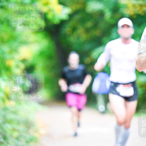 12.10.2025 - Bramfelder Halbmarathon 2025 Dr. Thomas Lammeyer http://msf.ph/oto/9345257 12.10.2025 10:14:50 Laufen 34, 290 meine-sportfotos.de