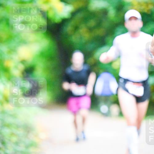 12.10.2025 - Bramfelder Halbmarathon 2025 Dr. Thomas Lammeyer http://msf.ph/oto/9345258 12.10.2025 10:14:50 Laufen  meine-sportfotos.de