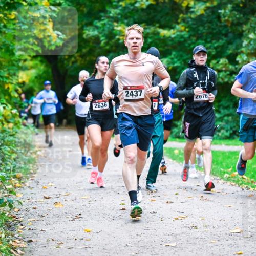 12.10.2025 - Bramfelder Halbmarathon 2025 Dr. Thomas Lammeyer http://msf.ph/oto/9345318 12.10.2025 10:15:09 Laufen 2636, 2437, 2676, 8 meine-sportfotos.de
