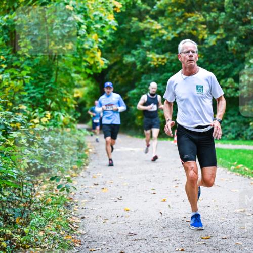12.10.2025 - Bramfelder Halbmarathon 2025 Dr. Thomas Lammeyer http://msf.ph/oto/9345334 12.10.2025 10:15:12 Laufen  meine-sportfotos.de