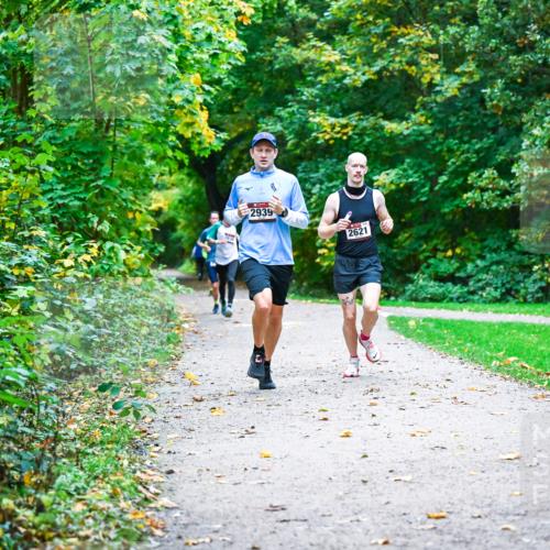 12.10.2025 - Bramfelder Halbmarathon 2025 Dr. Thomas Lammeyer http://msf.ph/oto/9345340 12.10.2025 10:15:14 Laufen 2939, 2621 meine-sportfotos.de