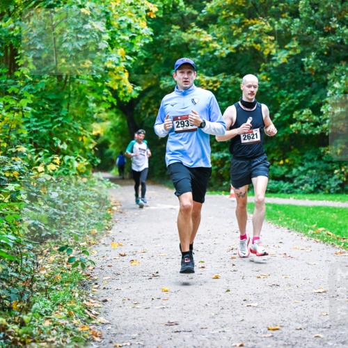 12.10.2025 - Bramfelder Halbmarathon 2025 Dr. Thomas Lammeyer http://msf.ph/oto/9345346 12.10.2025 10:15:14 Laufen 293, 2621 meine-sportfotos.de