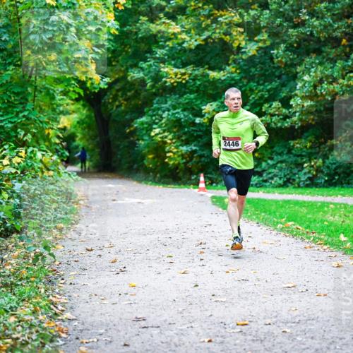 12.10.2025 - Bramfelder Halbmarathon 2025 Dr. Thomas Lammeyer http://msf.ph/oto/9345385 12.10.2025 10:15:22 Laufen 2446 meine-sportfotos.de