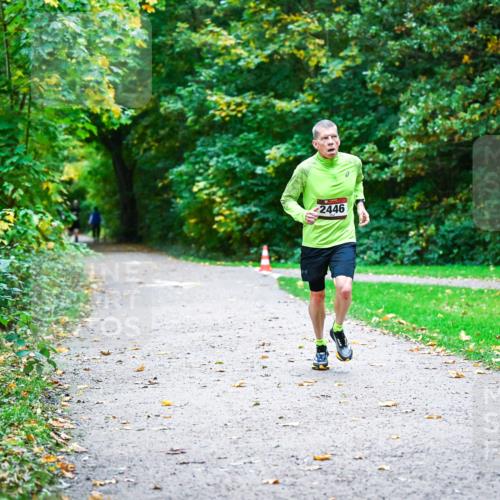 12.10.2025 - Bramfelder Halbmarathon 2025 Dr. Thomas Lammeyer http://msf.ph/oto/9345387 12.10.2025 10:15:23 Laufen 2446 meine-sportfotos.de