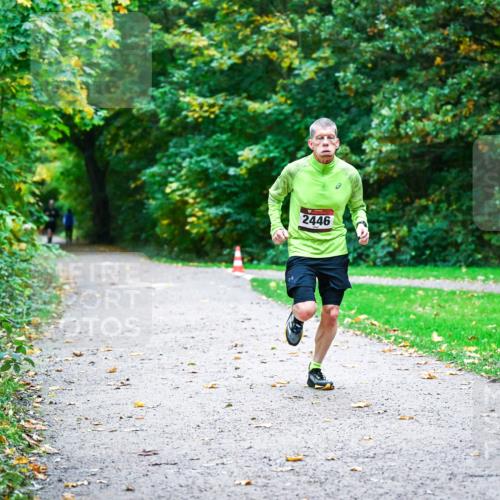 12.10.2025 - Bramfelder Halbmarathon 2025 Dr. Thomas Lammeyer http://msf.ph/oto/9345389 12.10.2025 10:15:23 Laufen 2446 meine-sportfotos.de