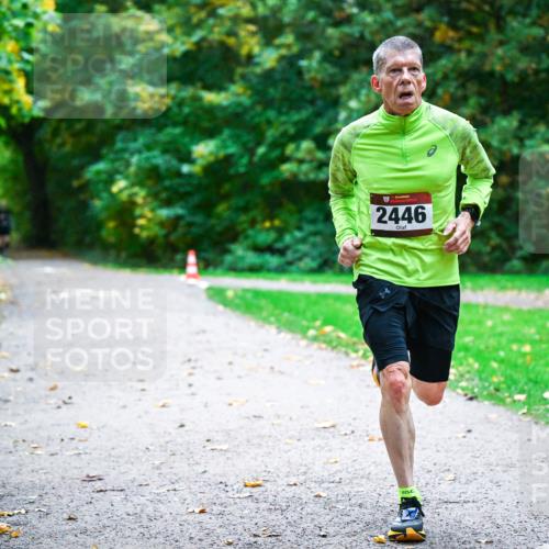 12.10.2025 - Bramfelder Halbmarathon 2025 Dr. Thomas Lammeyer http://msf.ph/oto/9345396 12.10.2025 10:15:24 Laufen 2446 meine-sportfotos.de